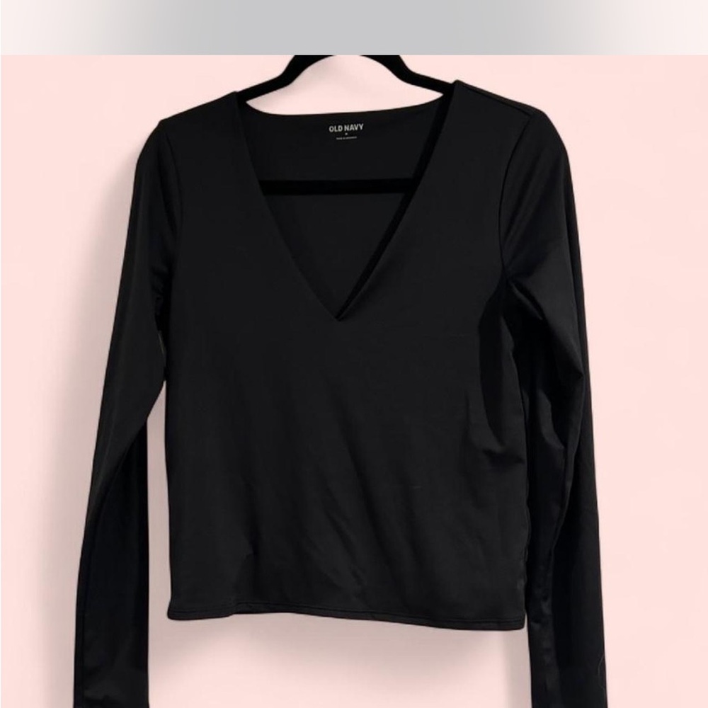 Old Navy Classic Black Long Sleeve V-Neck Top